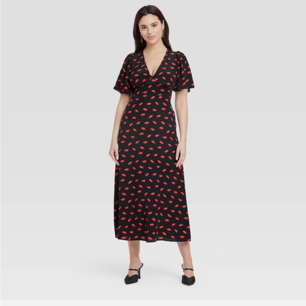 A New Day Short Sleeve Maxi Sundress - Black with Red Lips